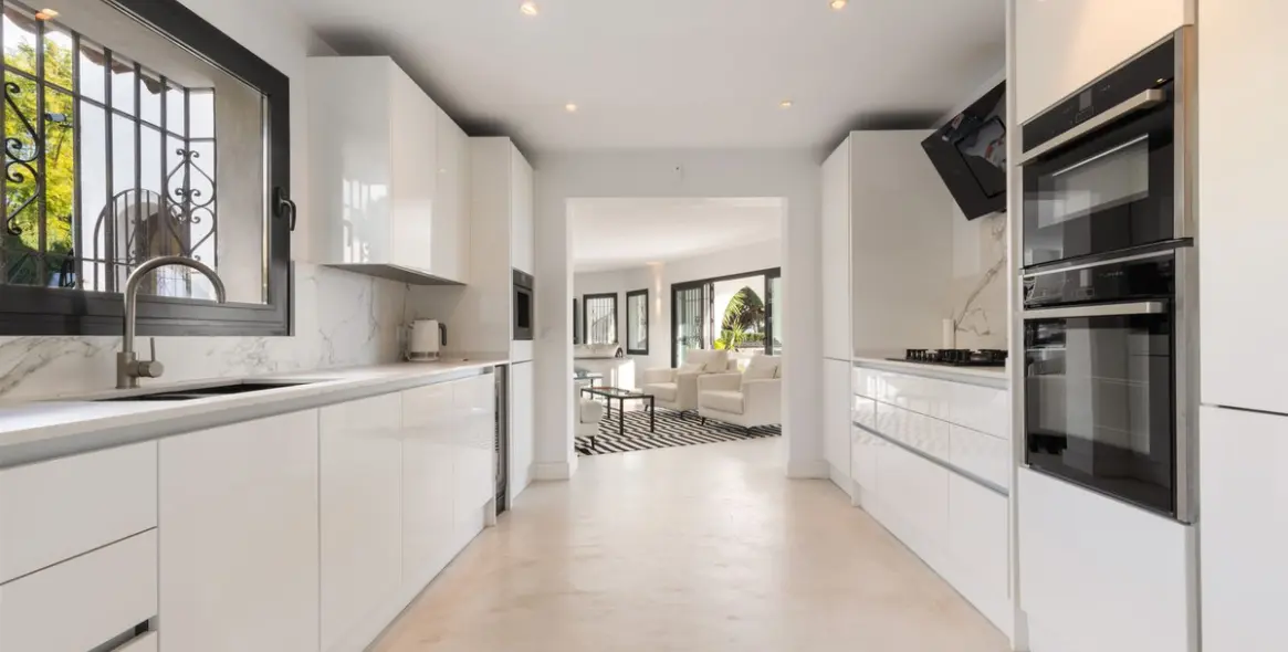 Venta de villa independiente en Hacienda Las Chapas 28