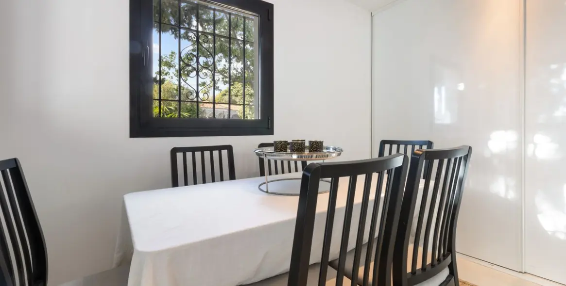 Venta de villa independiente en Hacienda Las Chapas 31