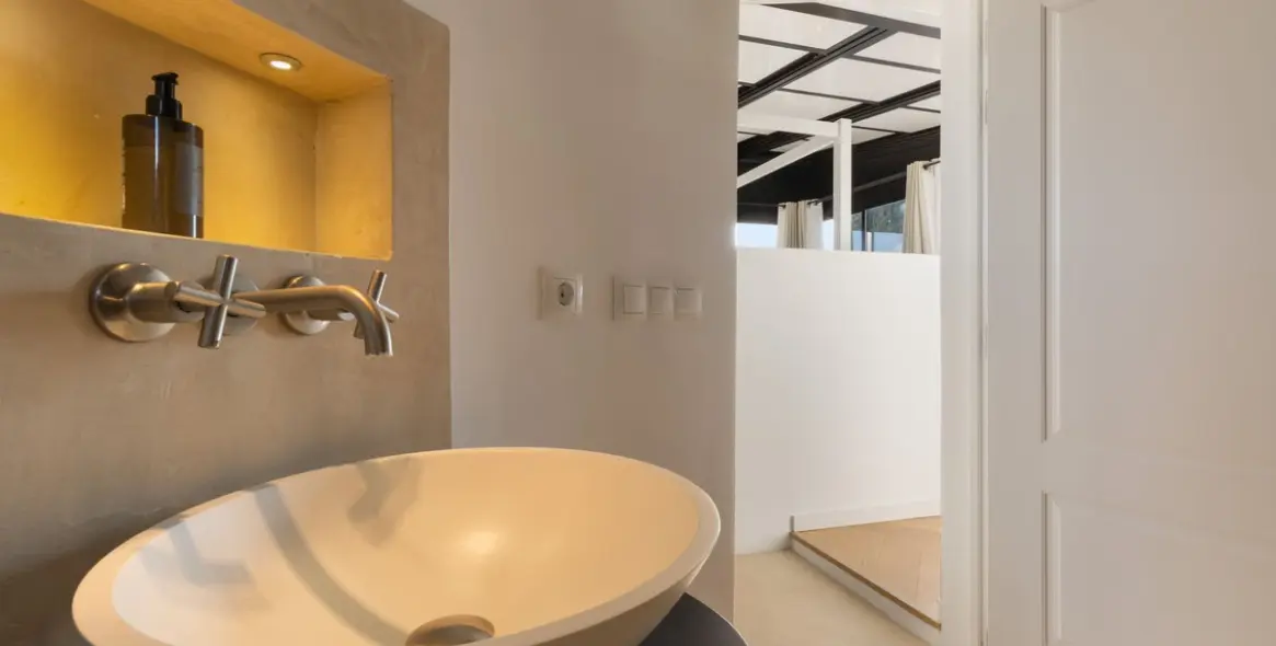 Venta de villa independiente en Hacienda Las Chapas 69