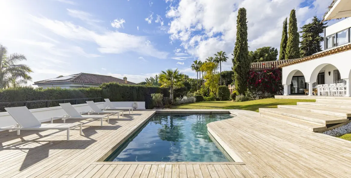 Venta de villa independiente en Hacienda Las Chapas 75