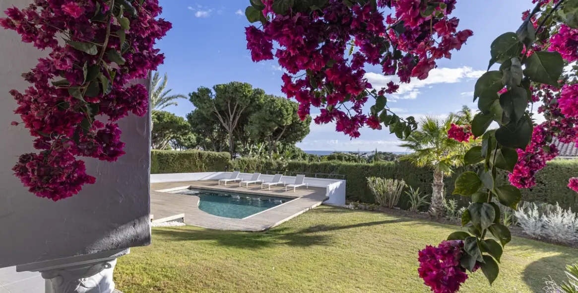 Venta de villa independiente en Hacienda Las Chapas 90