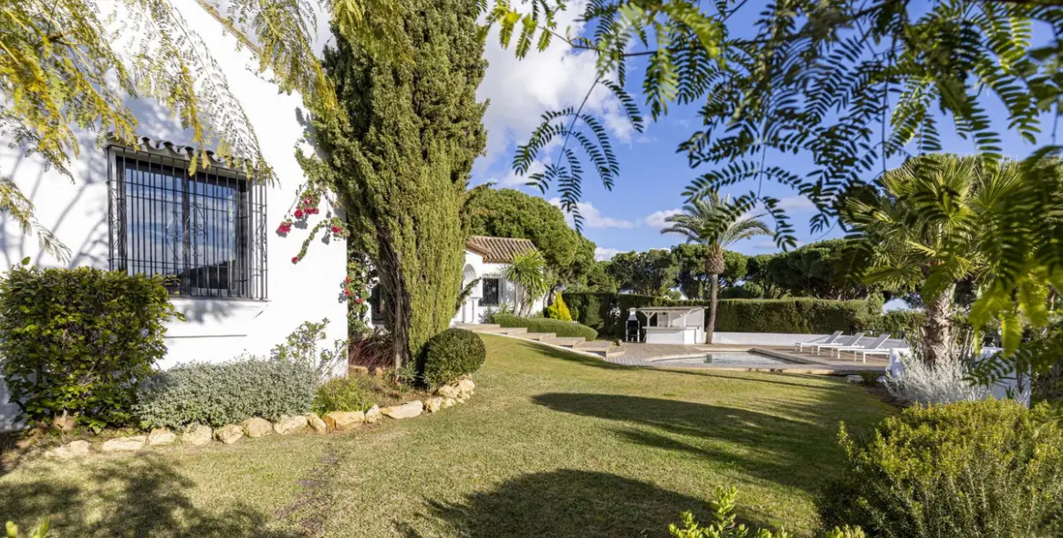 Venta de villa independiente en Hacienda Las Chapas 96