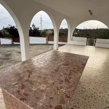 Продажа  отдельно стоящей виллы в Estepona