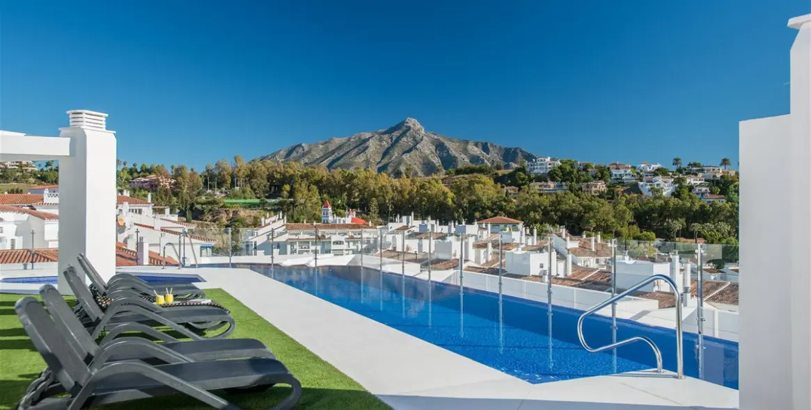 Long-term rent of penthouse in La Campana 1