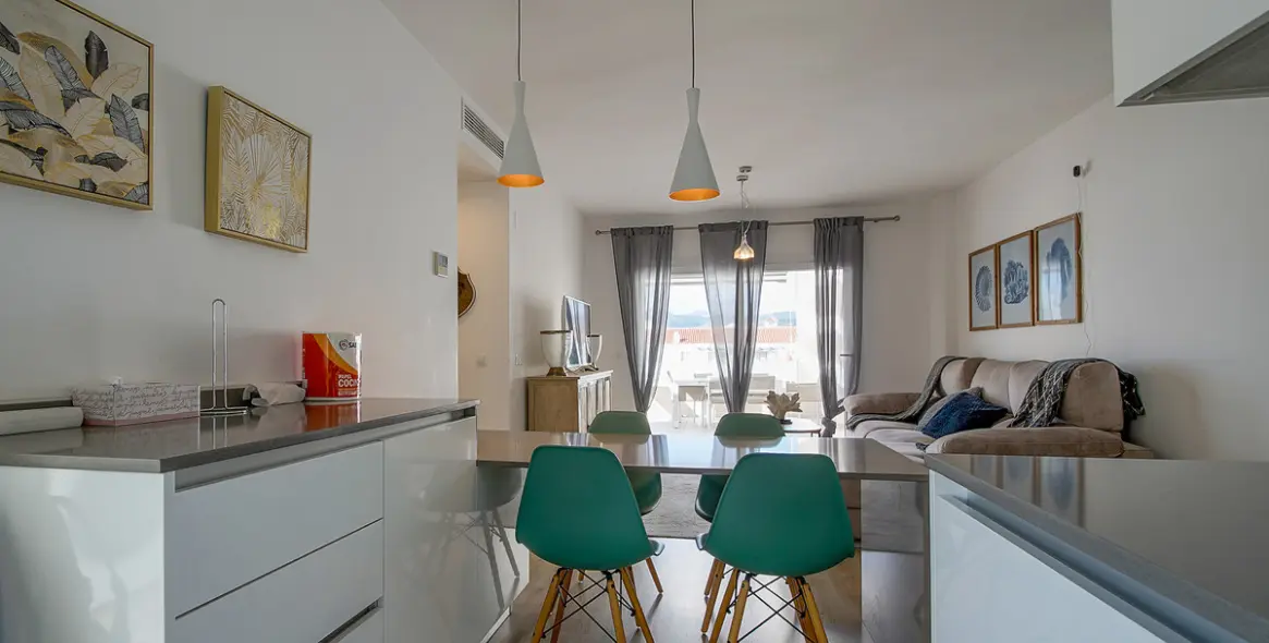 Long-term rent of penthouse in La Campana 8