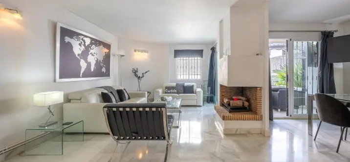 Long-term rent of townhouse in Nueva Andalucía 1