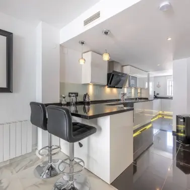 Long-term rent of townhouse in Nueva Andalucía