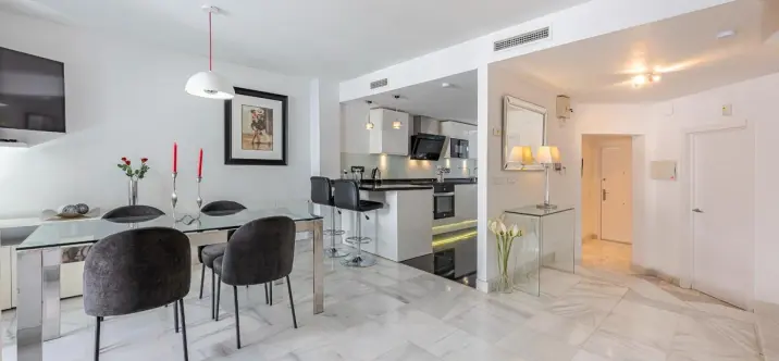 Long-term rent of townhouse in Nueva Andalucía 3