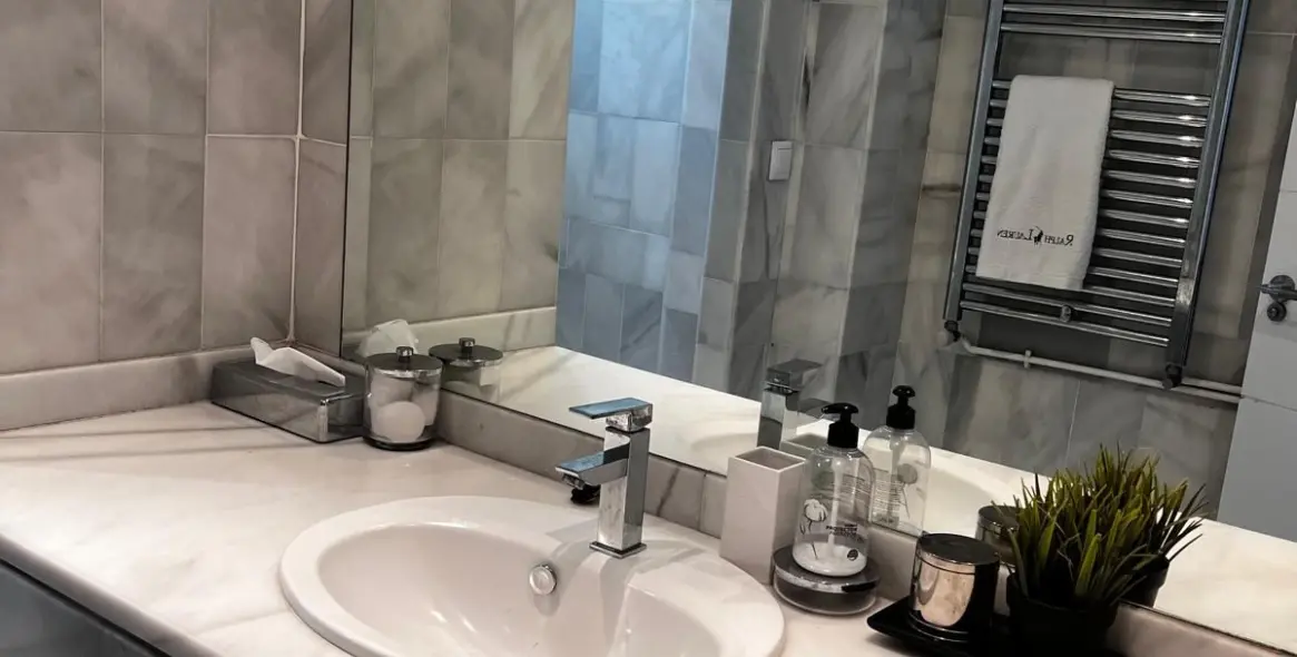 Long-term rent of townhouse in Nueva Andalucía 16