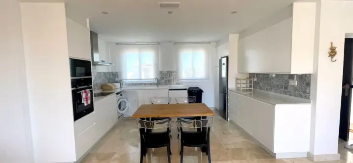 Долгосрочная аренда пентхауса в El Paraiso 2