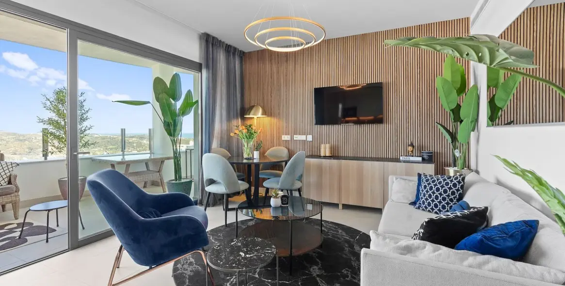 Alquiler a largo plazo de apartamento en planta media en Calanova Golf 1