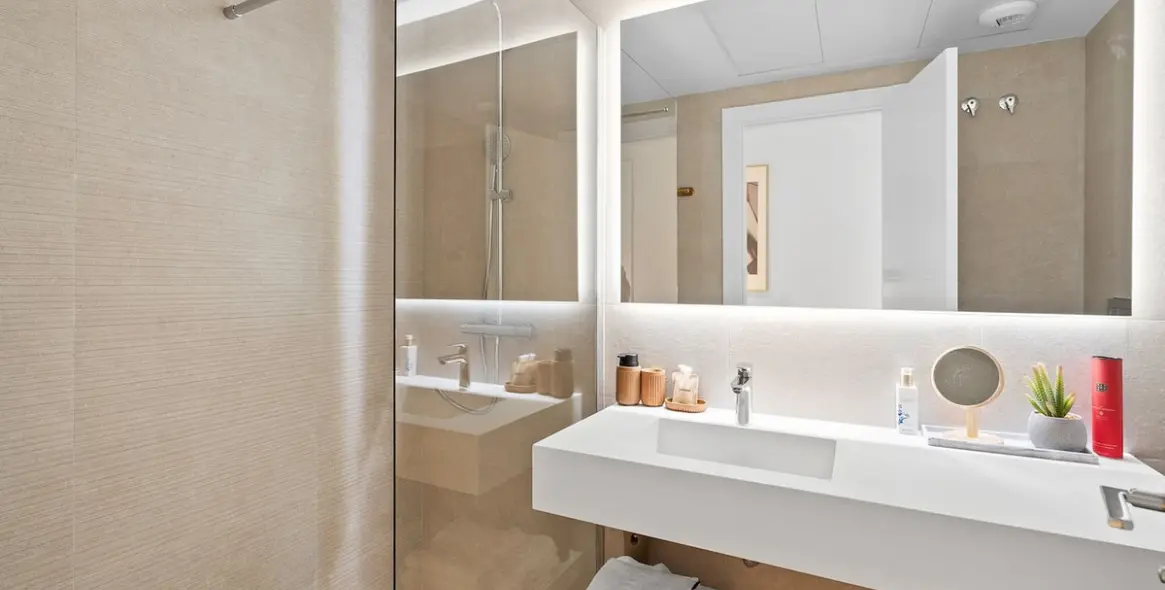 Alquiler a largo plazo de apartamento en planta media en Calanova Golf 16