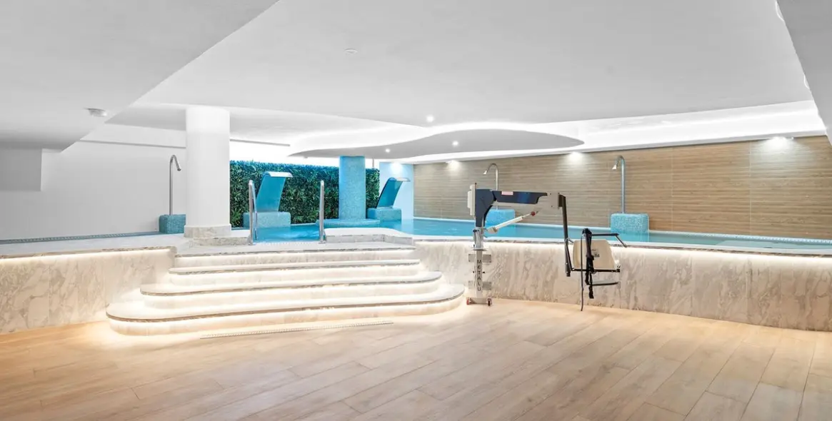 Alquiler a largo plazo de apartamento en planta media en Calanova Golf 20