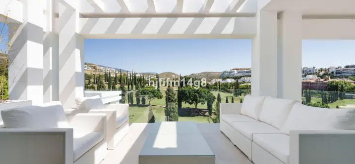 Sale of detached villa in Los Flamingos 3