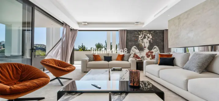 Sale of detached villa in Los Flamingos 4