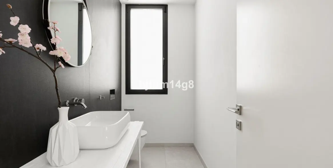 Venta de villa independiente en Los Flamingos 21