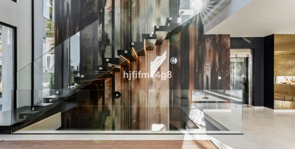 Venta de villa independiente en Los Flamingos 34