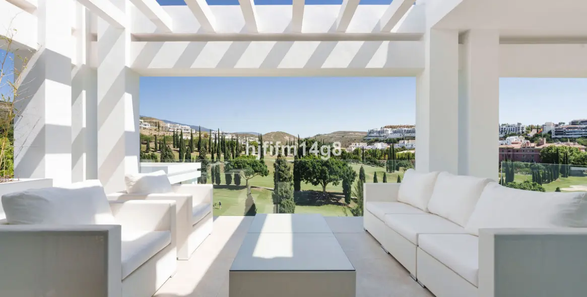 Venta de villa independiente en Los Flamingos 38
