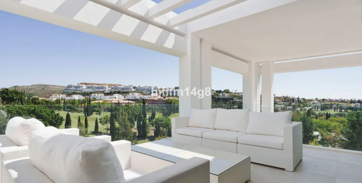 Venta de villa independiente en Los Flamingos 40