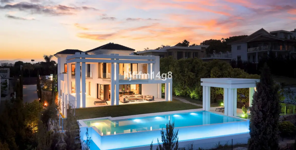 Venta de villa independiente en Los Flamingos 50