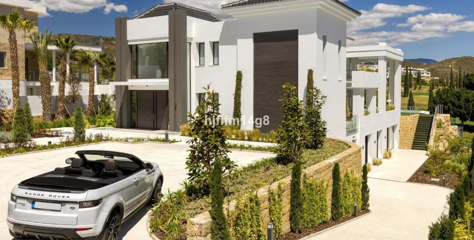 Venta de villa independiente en Los Flamingos 3