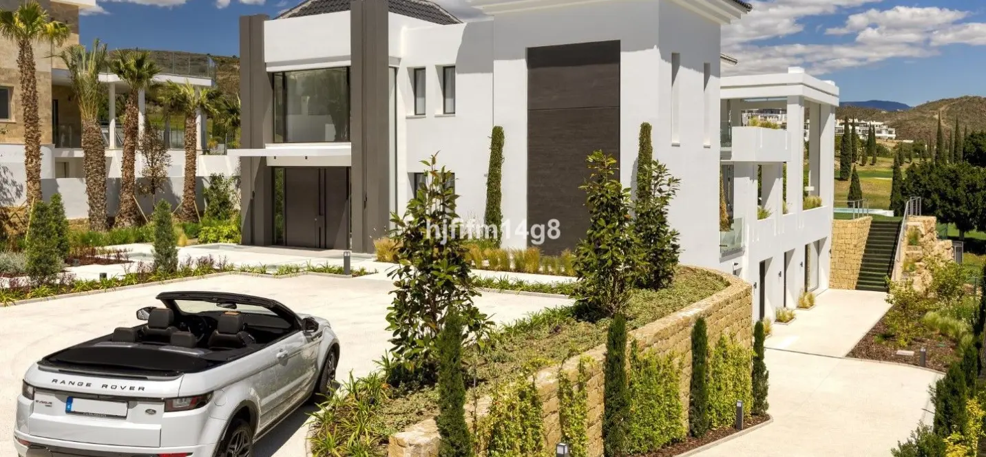 Venta de villa independiente en Los Flamingos 2