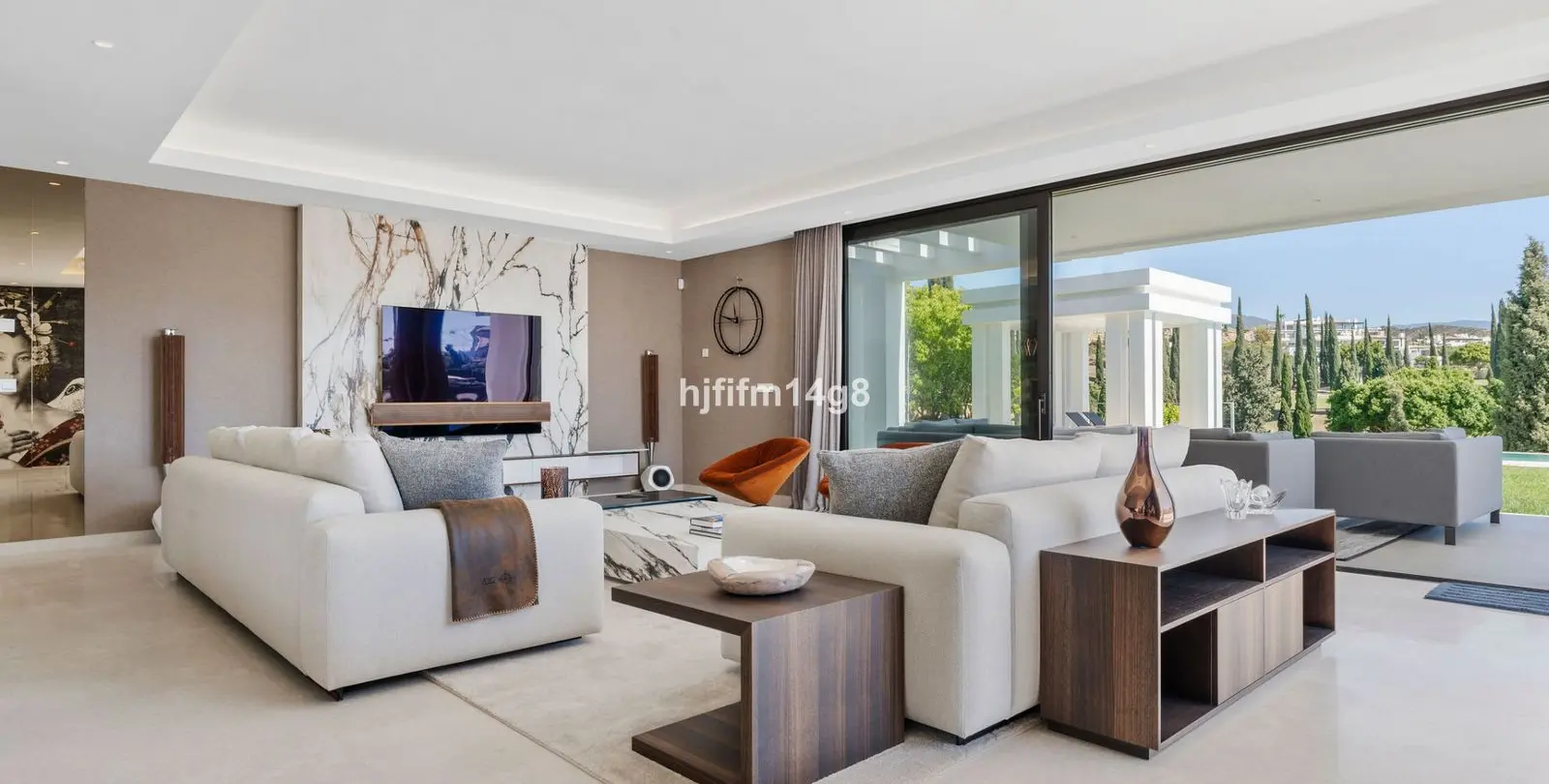 Venta de villa independiente en Los Flamingos 7