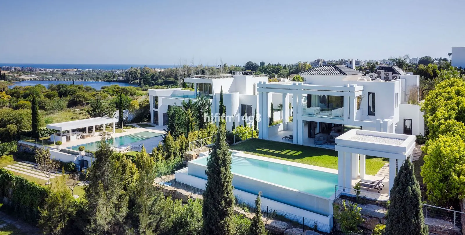 Venta de villa independiente en Los Flamingos 44