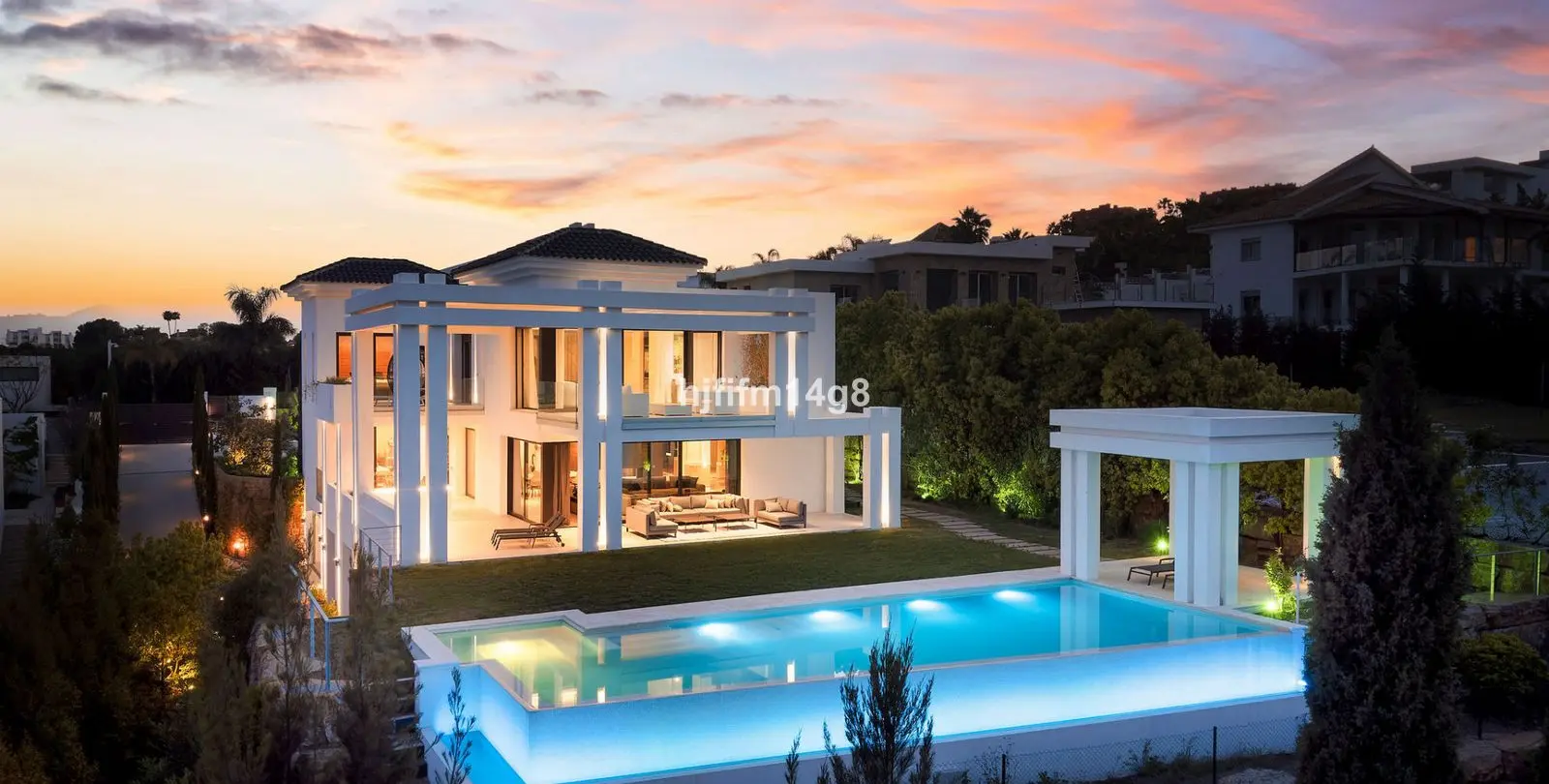 Venta de villa independiente en Los Flamingos 50
