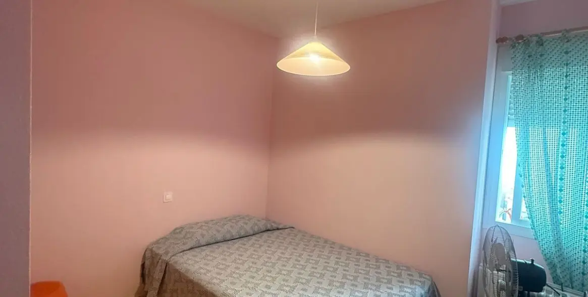 Sale of middle floor apartment in Estepona 9