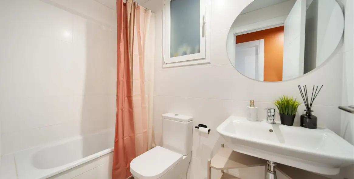 Sale of ground floor apartment in Marbella 11