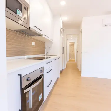 Sale of middle floor apartment in La Victoria