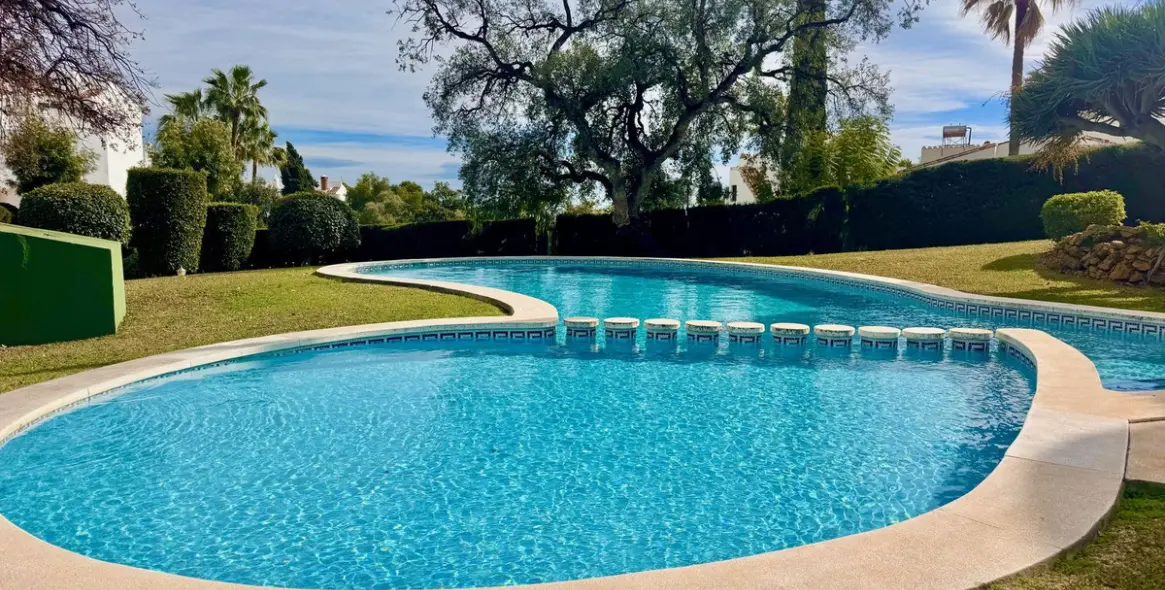 Venta de ático en Calahonda 25