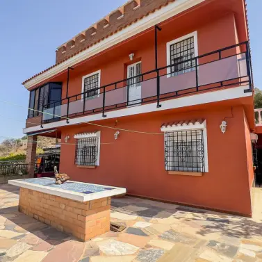 Sale of detached villa in Campanillas