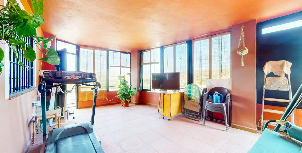 Sale of detached villa in Campanillas 3