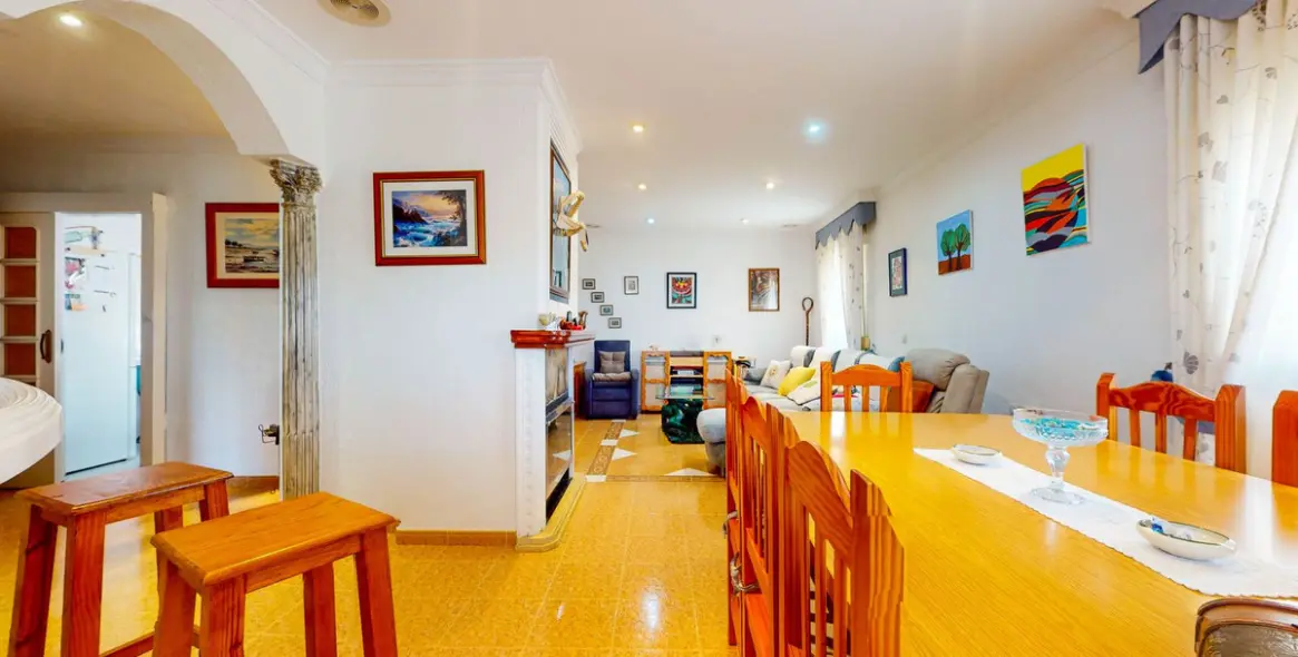 Sale of detached villa in Campanillas 10