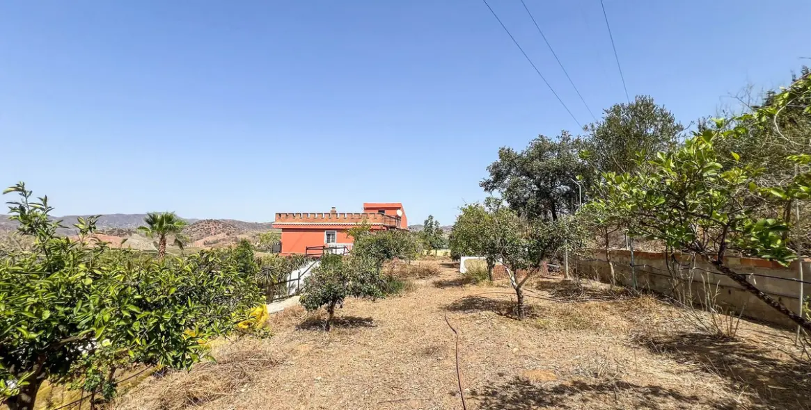 Sale of detached villa in Campanillas 24