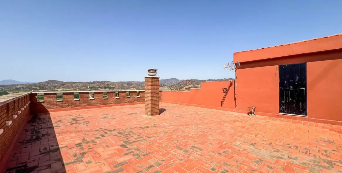 Sale of detached villa in Campanillas 25