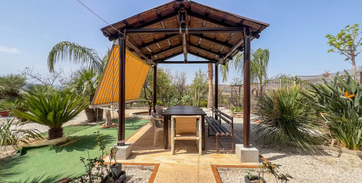 Sale of detached villa in Campanillas 29