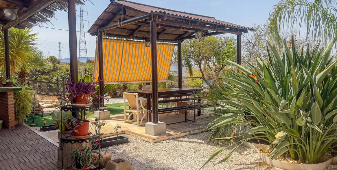 Sale of detached villa in Campanillas 35