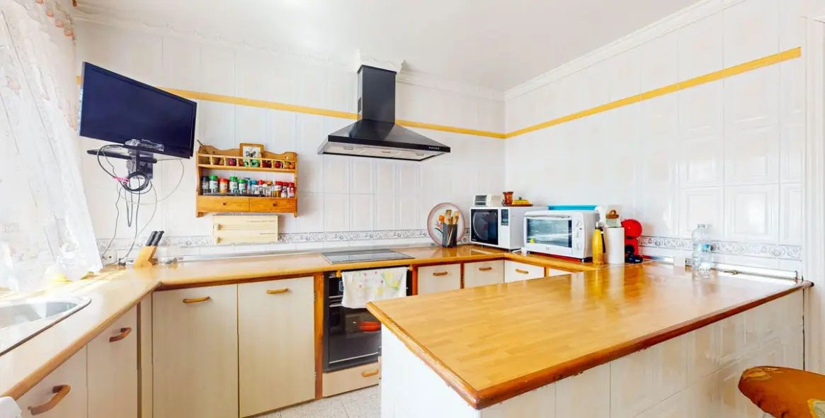 Sale of detached villa in Campanillas 50