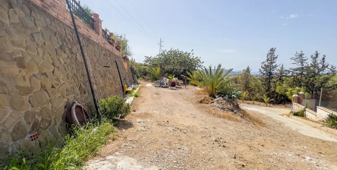 Sale of detached villa in Campanillas 51