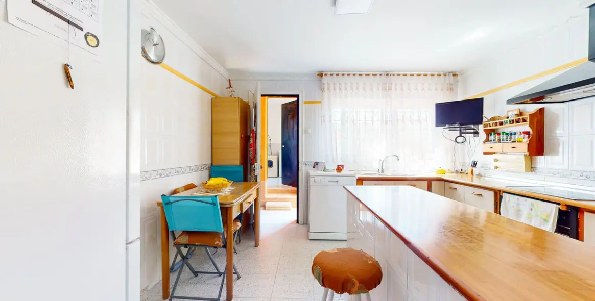 Sale of detached villa in Campanillas 65