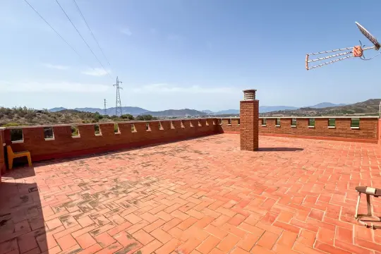 Image 7 thumb
