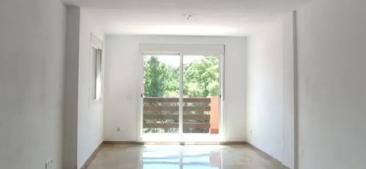 Sale of penthouse duplex in Casares 3