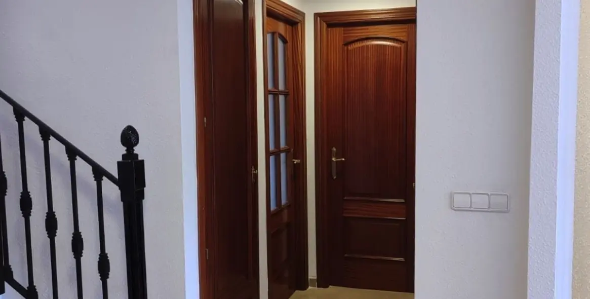 Sale of penthouse duplex in Casares 5