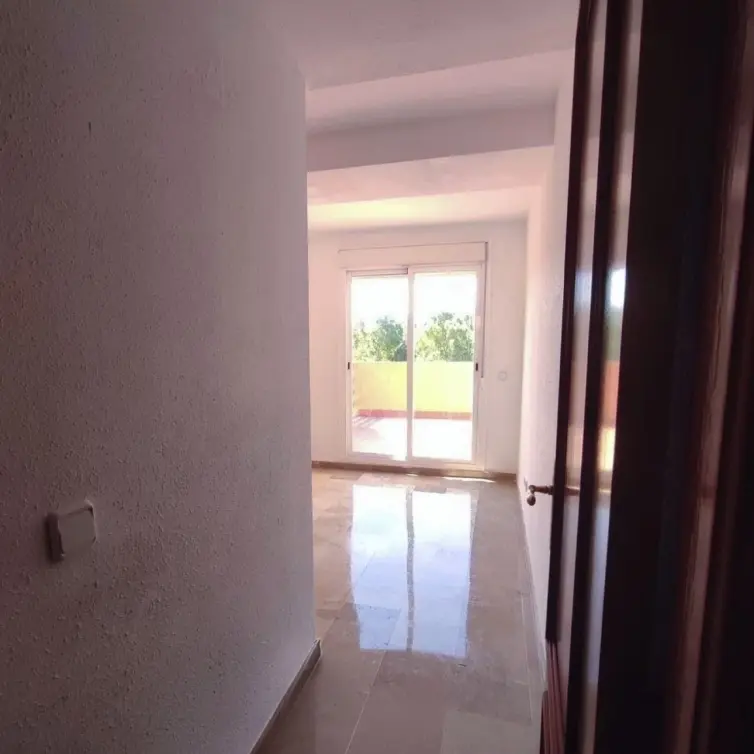 Продажа двухуровневого пентхауса в Casares