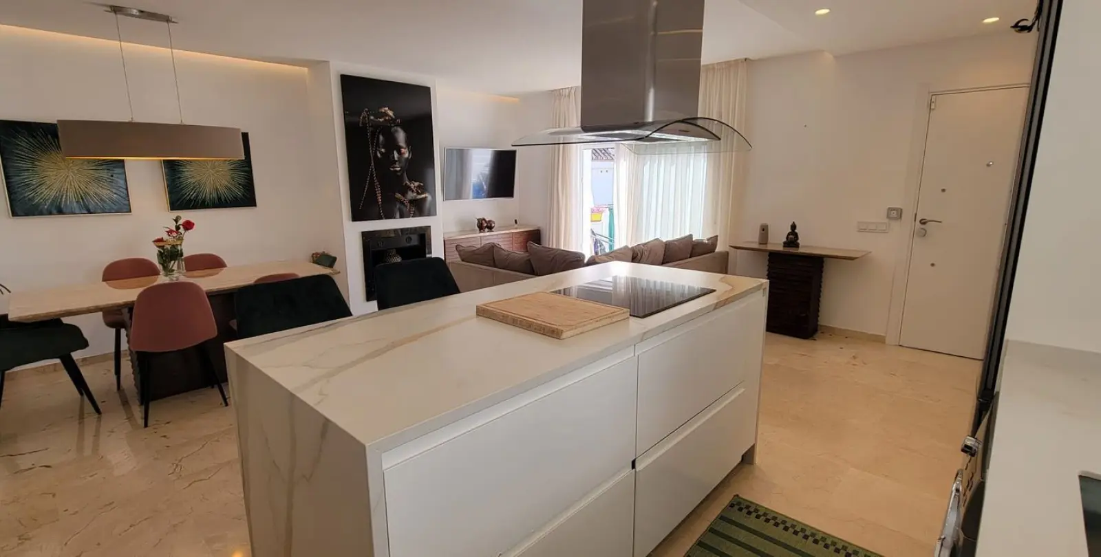 Продажа апартаментов на среднем этаже в Puerto Banús 9