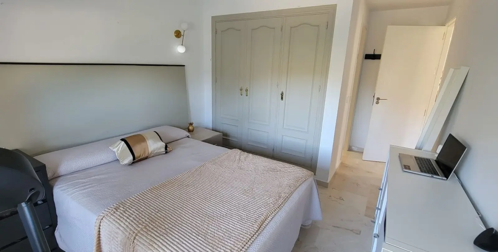 Продажа апартаментов на среднем этаже в Puerto Banús 11