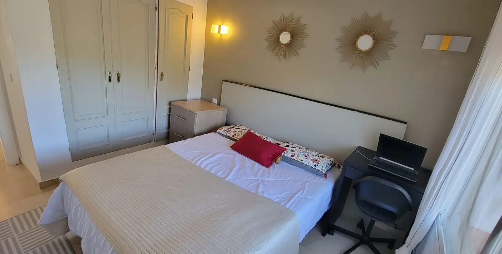 Продажа апартаментов на среднем этаже в Puerto Banús 16